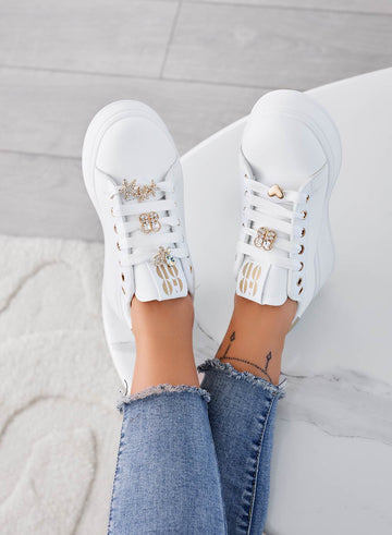SAMBA - White sneakers with jeweled appliqués and gold heart