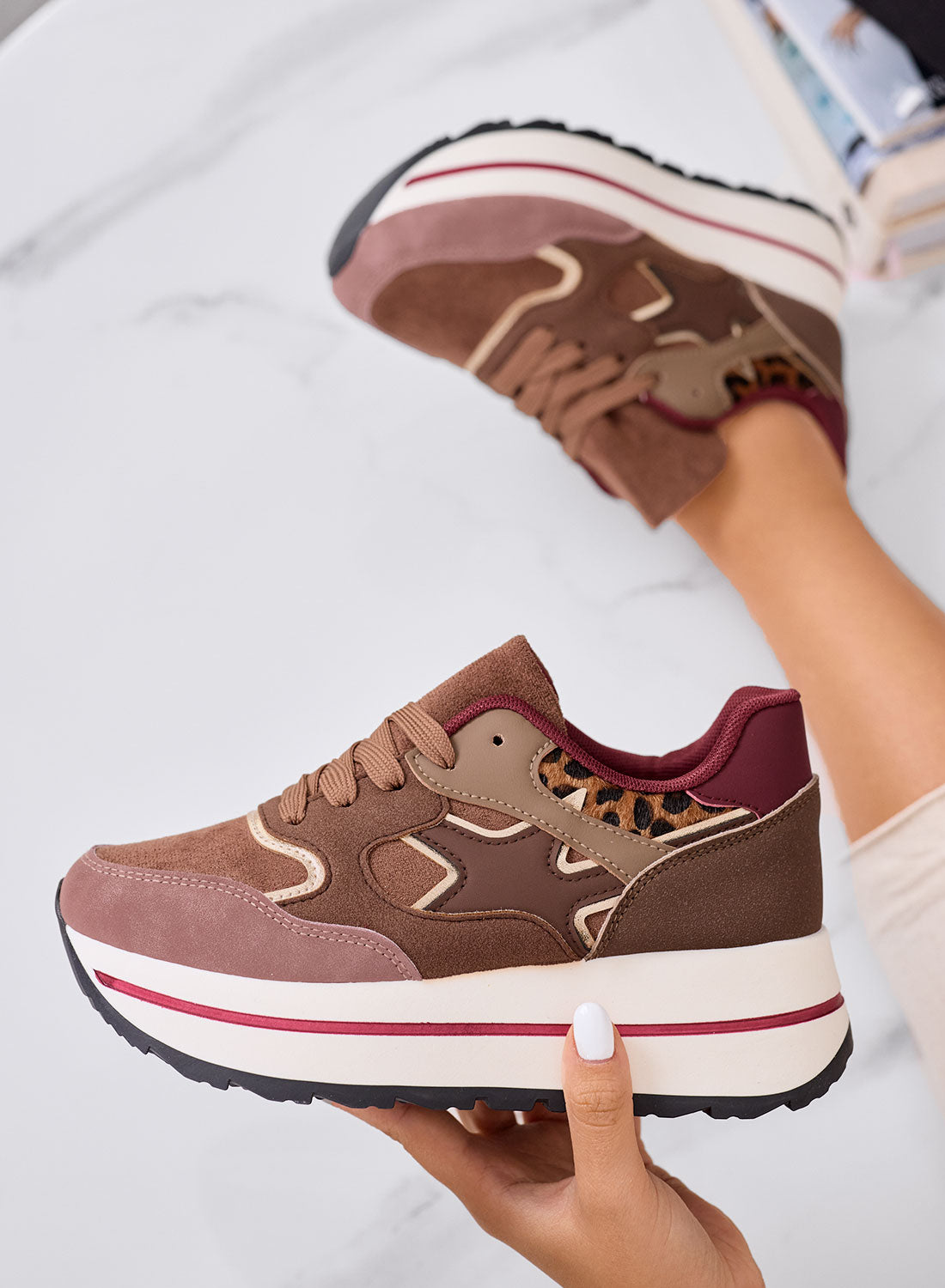 TORRES - Sneakers marroni con dettagli animalier e suola platform