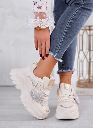 VINNY - Beige sneakers with rhinestone heart charm