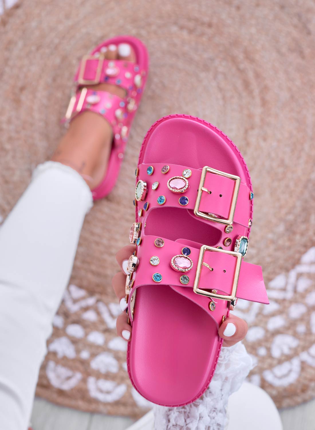 VIXIE - Sandali a ciabatta fuxia con pietre