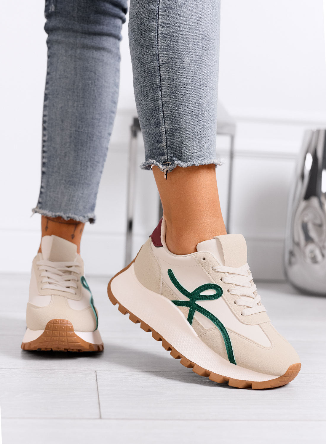 YONA - Beige sneakers with green details and high sole