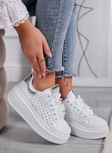 ZELDA - Women's white sneakers with thick sole and floral details