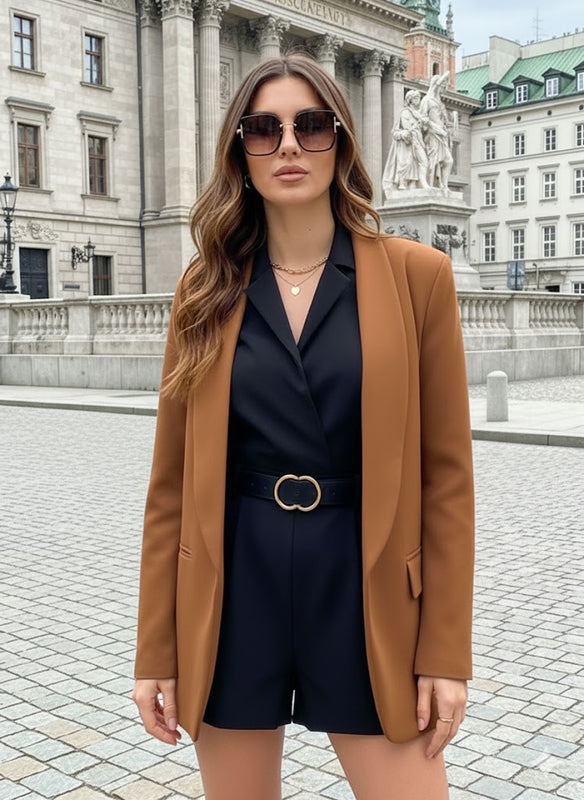 Blazer camel elegante con tasche frontali