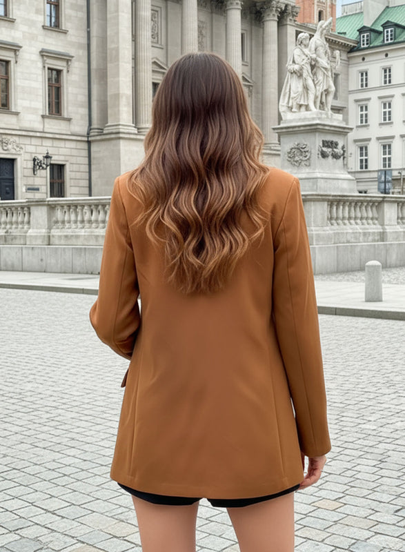 Elegant camel blazer with front pockets