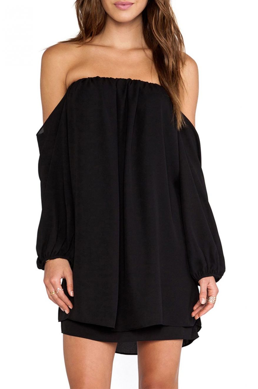 Strapless dress in black veil