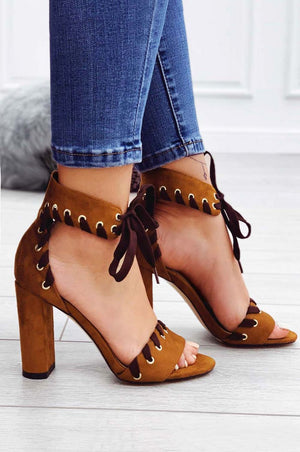 Camel suede sandals with comfortable heel and strap