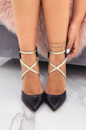 Alexoo black pumps in faux leather with gold strap