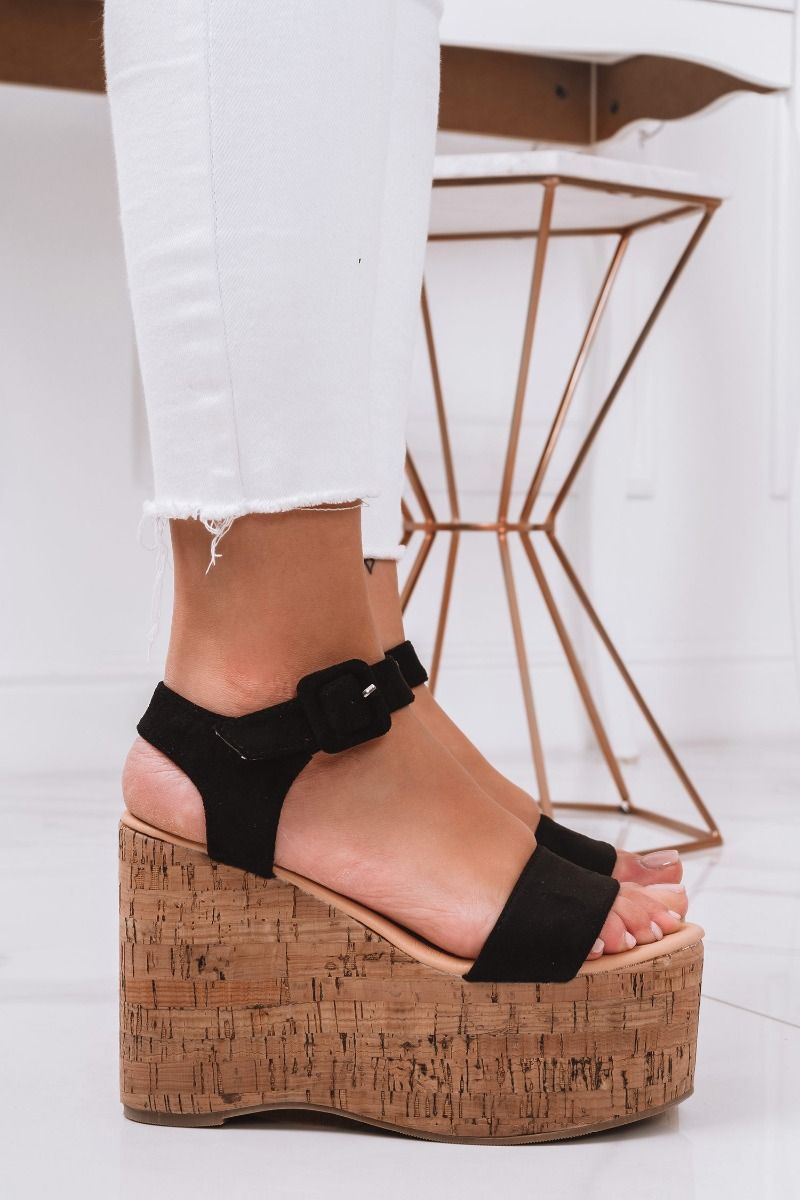Black wedge platform sandals with cork print