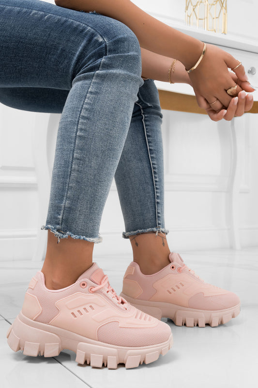 Sneakers rosa con suola carrarmato