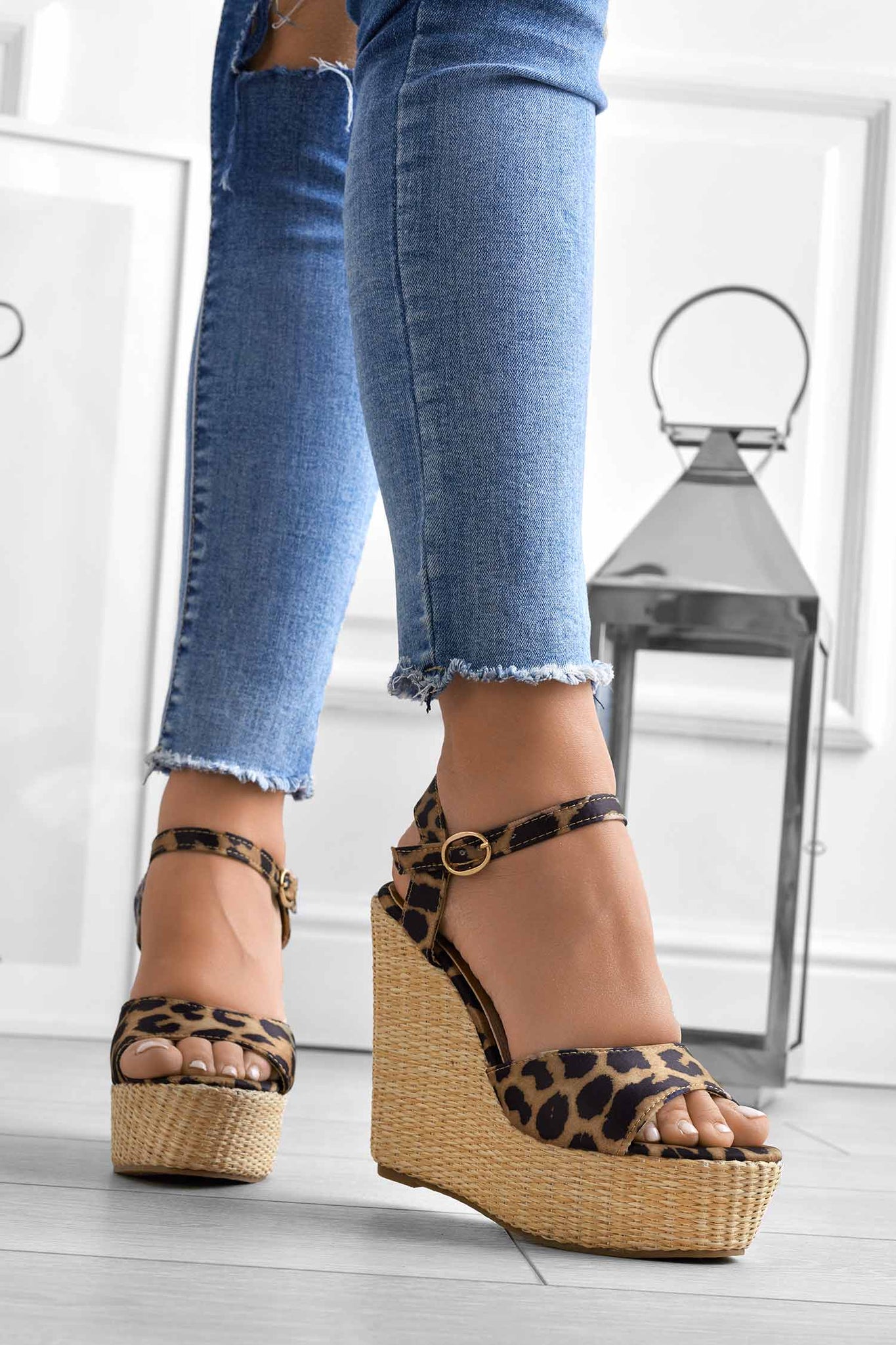 DAKOTA - Alexoo leopard wedge sandals