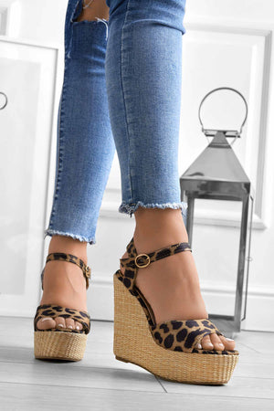 DAKOTA - Alexoo leopard wedge sandals