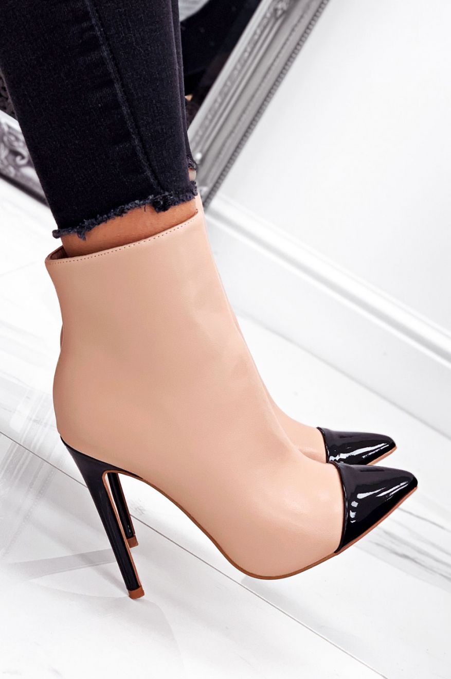 Nude ankle boots with heel and black patent toe