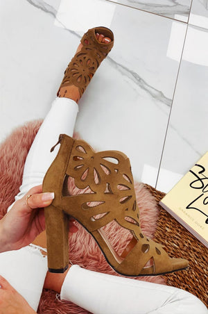 Camel perforated sandals with comfortable heel