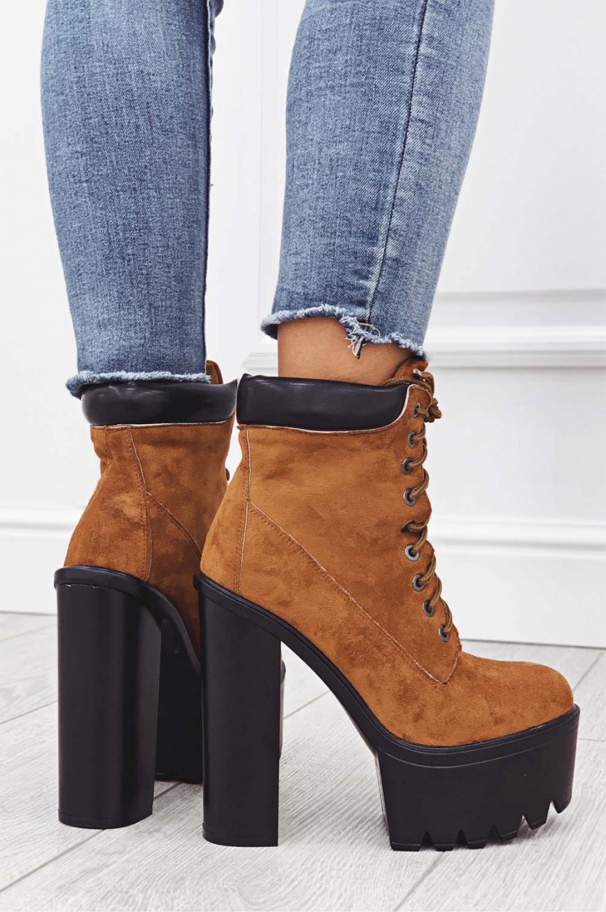 Camel suede ankle boots with high heel and laces