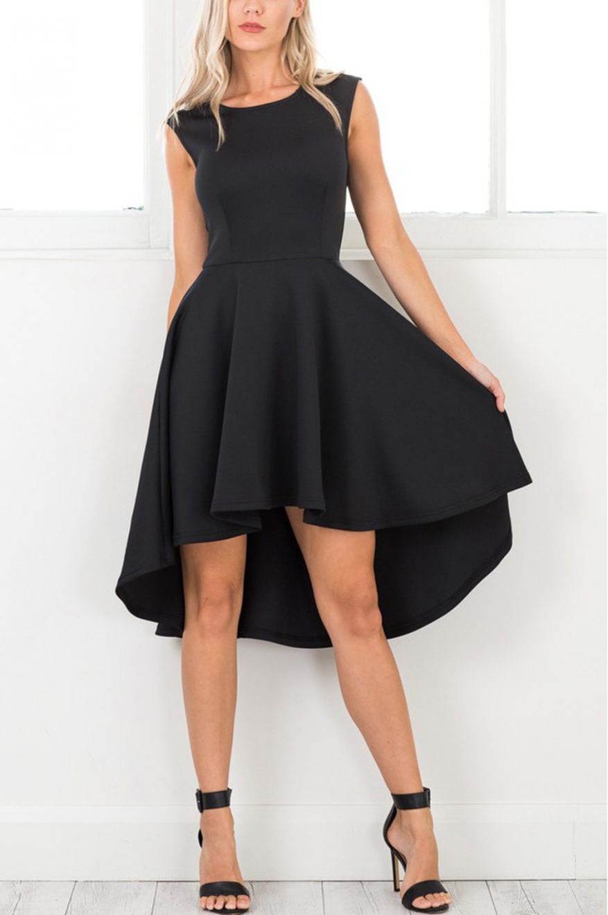 Sleeveless dress with pleated skirt - Black