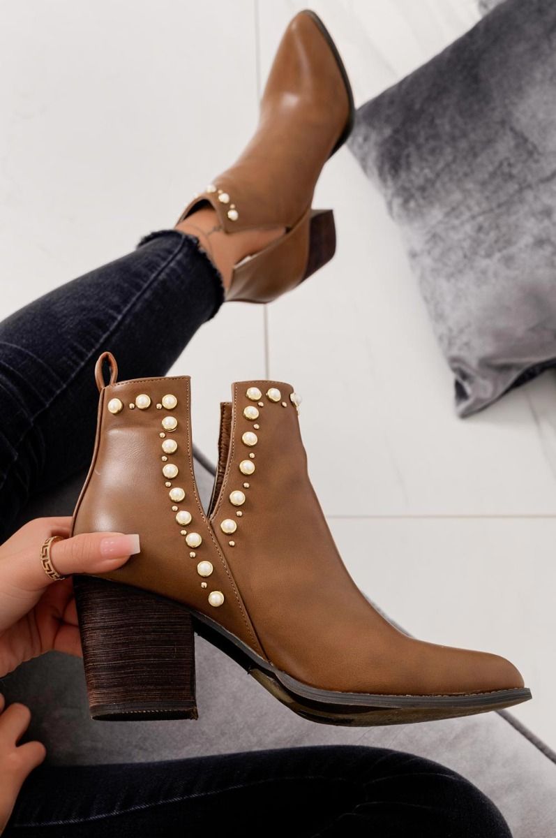 Camel ankle boots with pearls and comfortable heel