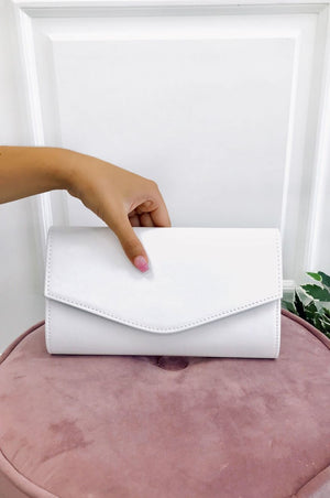 White faux leather clutch bag B197