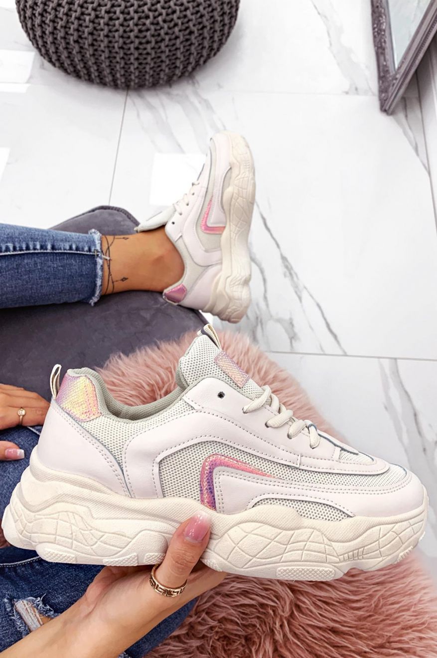 Beige sneakers with laces and metallic inserts