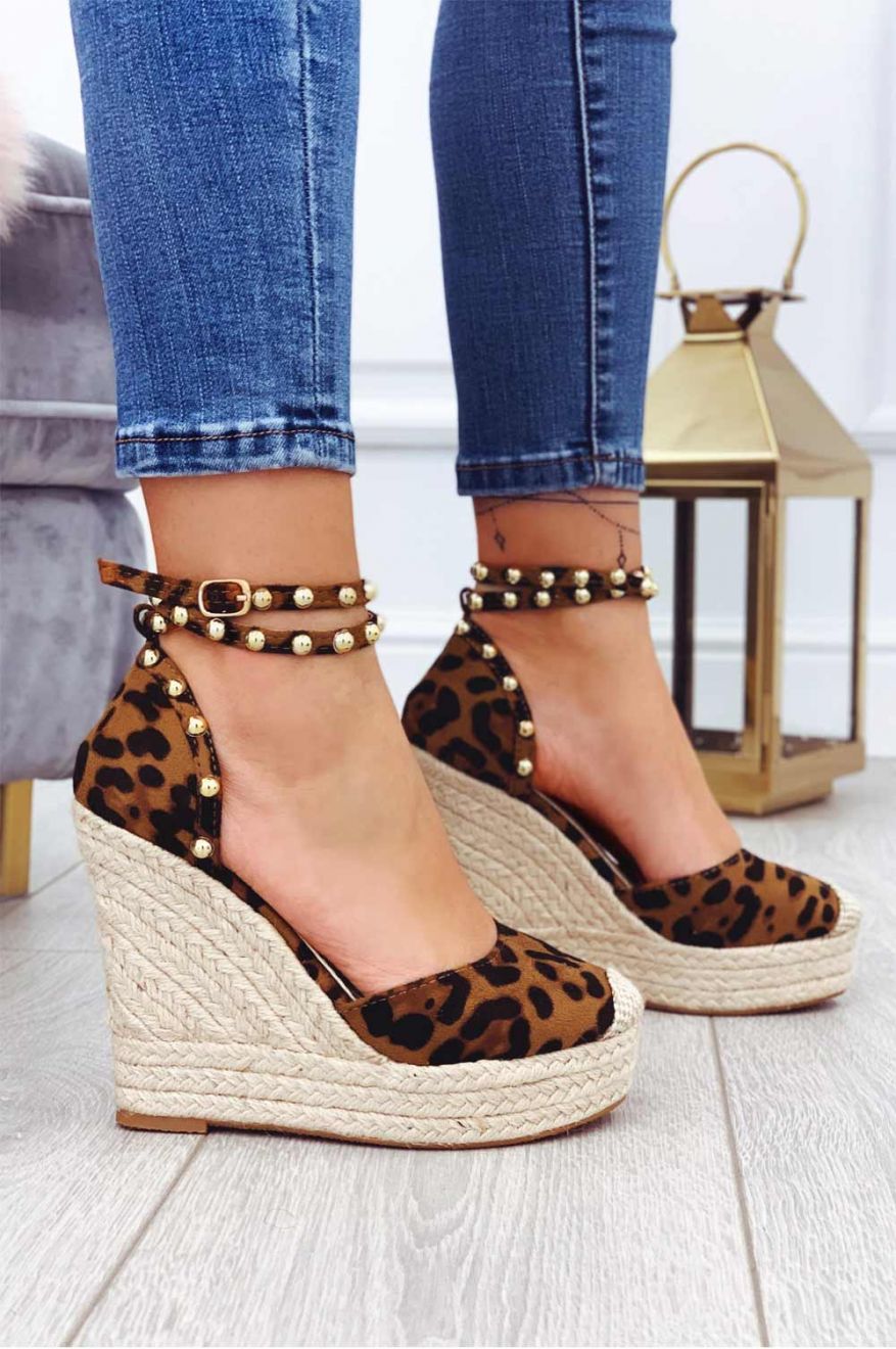 TOSCA - Espadrillas maculate con zeppa alta e borchie oro