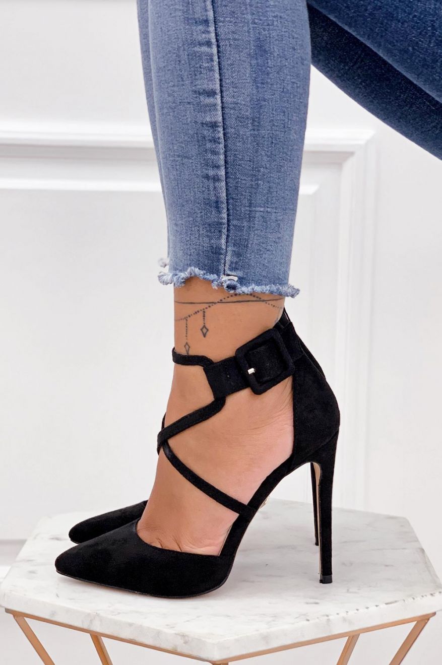 Black suede Alexoo pumps with high heel