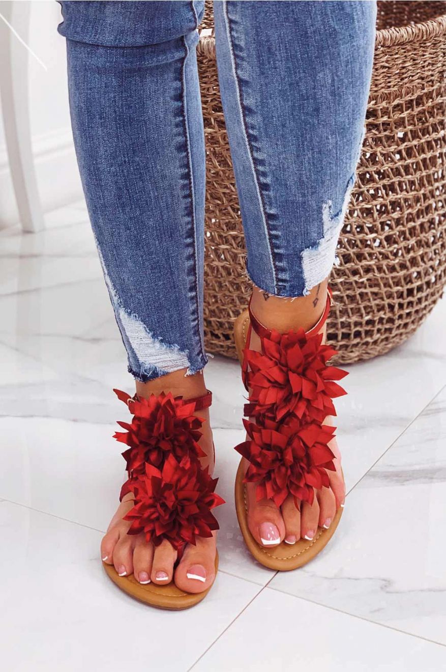CONNIE - Red satin thong sandals with applied flower