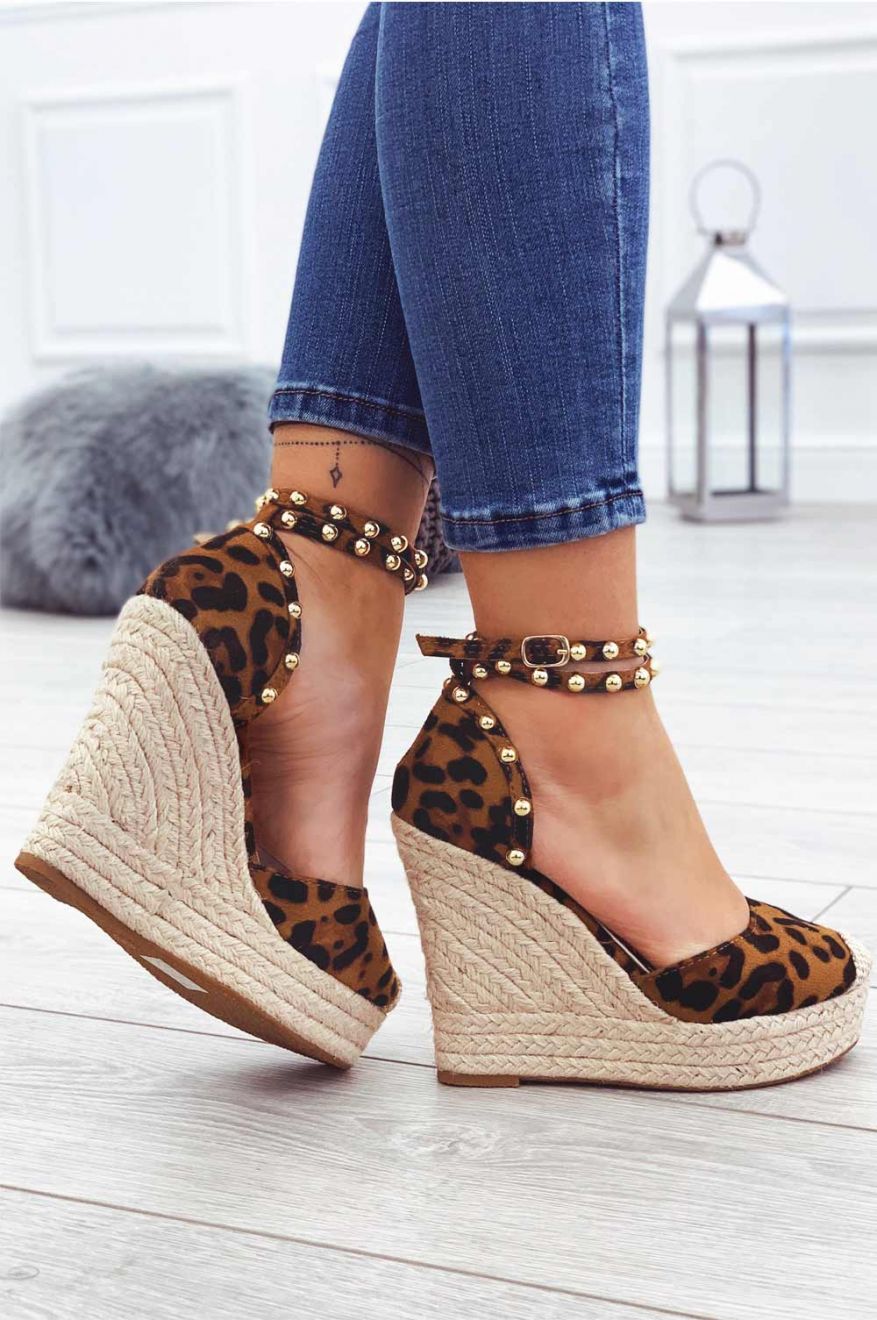 TOSCA - Espadrillas maculate con zeppa alta e borchie oro