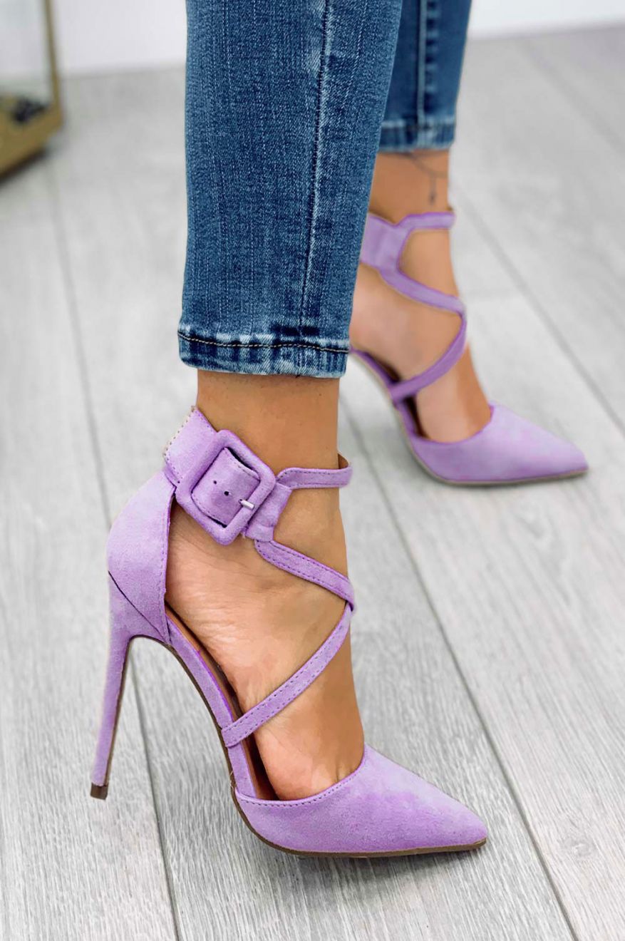 Stiletto heel pumps with buckle in purple