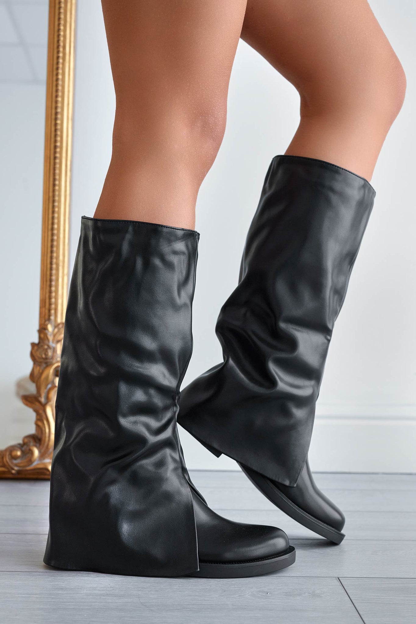 Black wedge boots with front opening