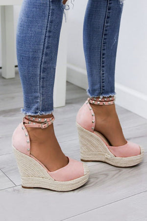 Raffia wedge sandals with studs Pink