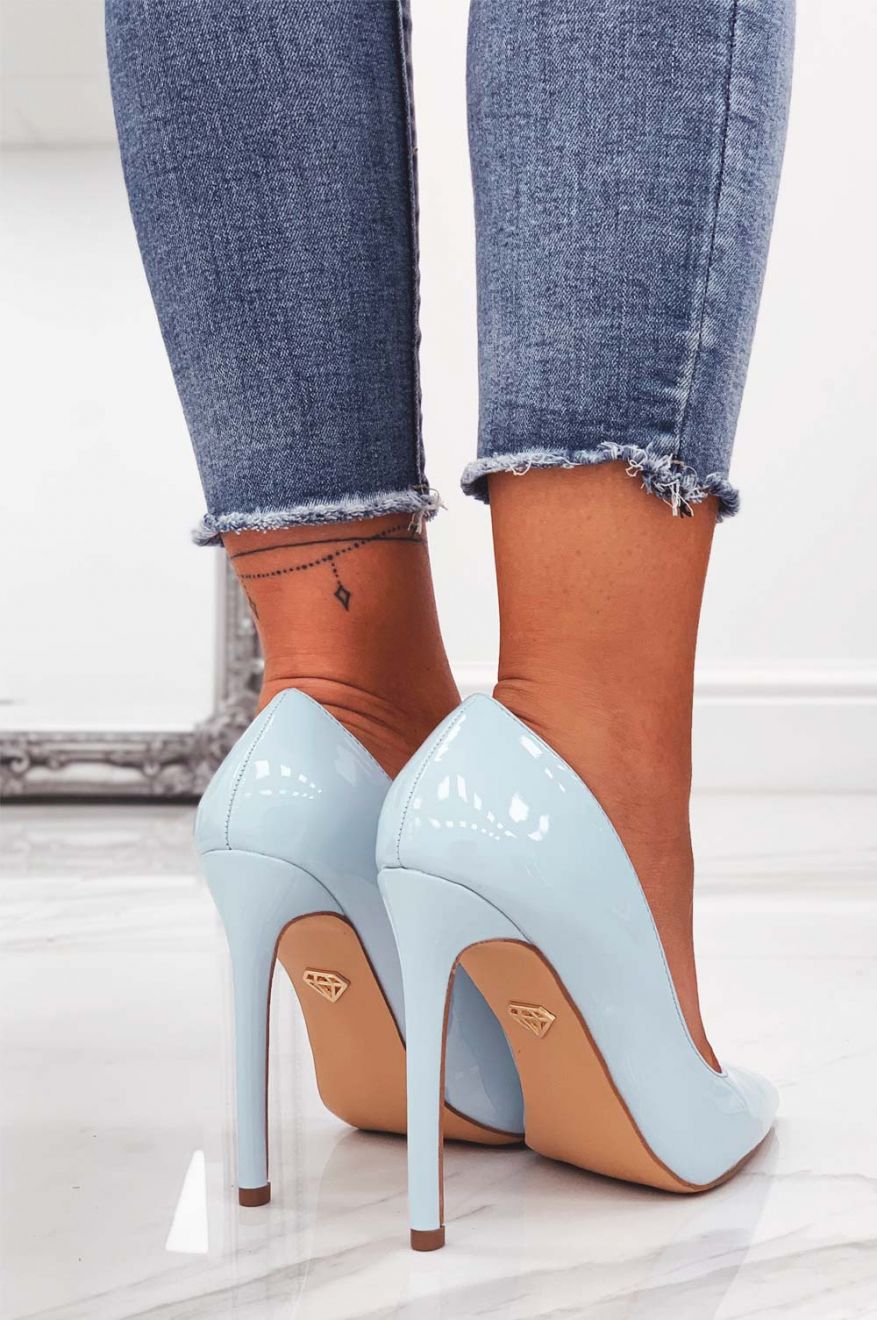 Escarpins bleus Alexoo en vernis à talons hauts