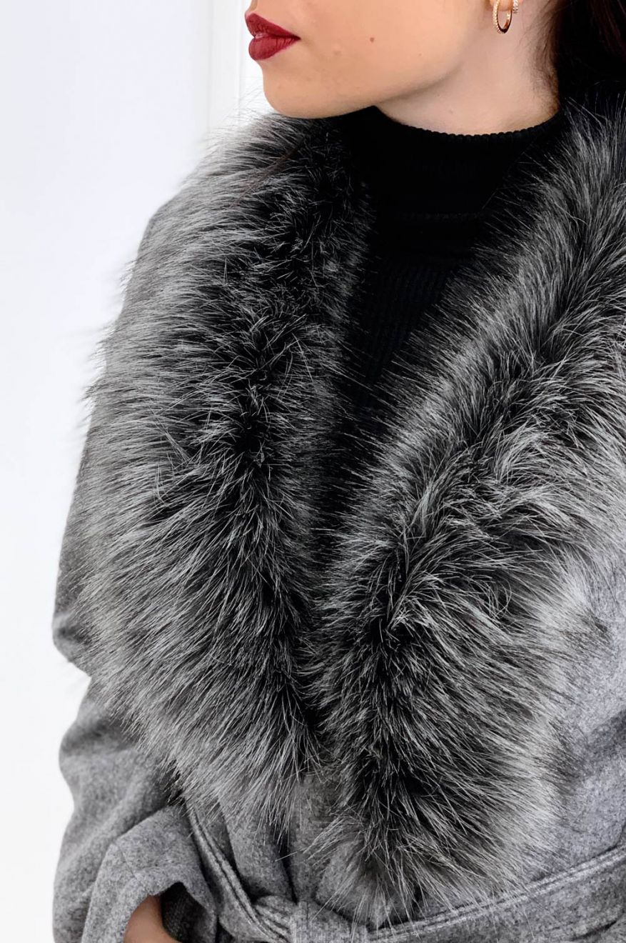 Coat with waist tie and faux fur collar Grey
