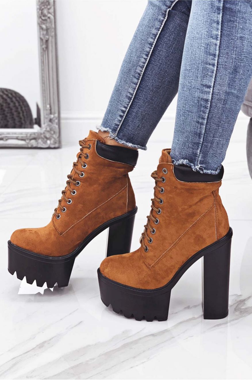 Camel suede ankle boots with high heel and laces