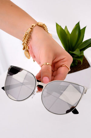 Sunglasses with silver mirrored lenses