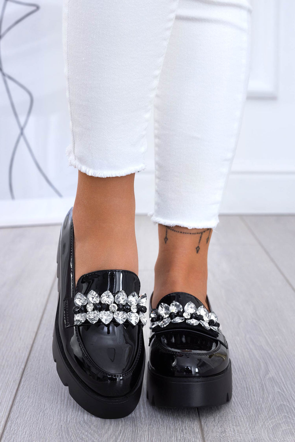 CECILIE - Mocassins noirs en vernis avec strass