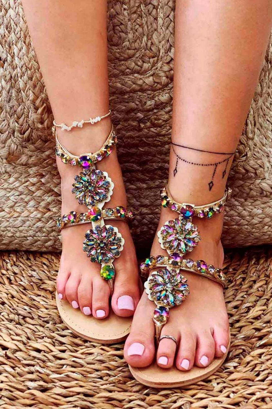 Low multicolor jeweled flat thong sandals with stones