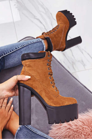 Camel suede ankle boots with high heel and laces