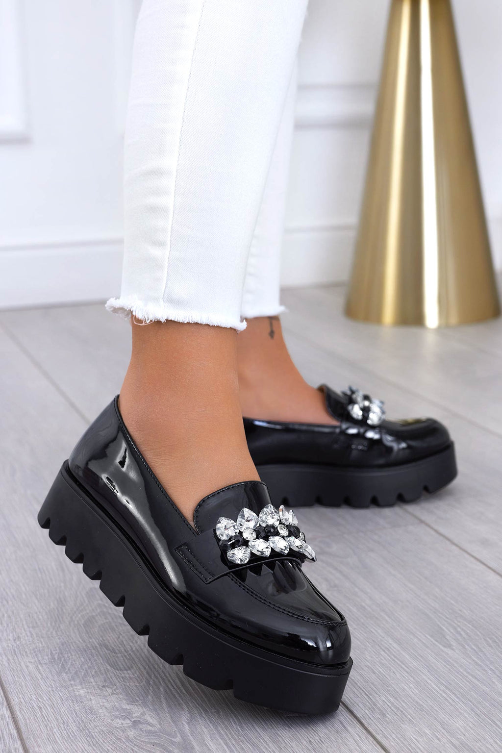 CECILIE - Mocassins noirs en vernis avec strass
