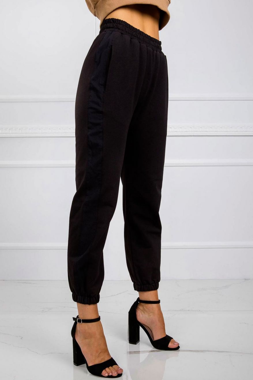 Pantalon de survêtement noir avec élastiques
