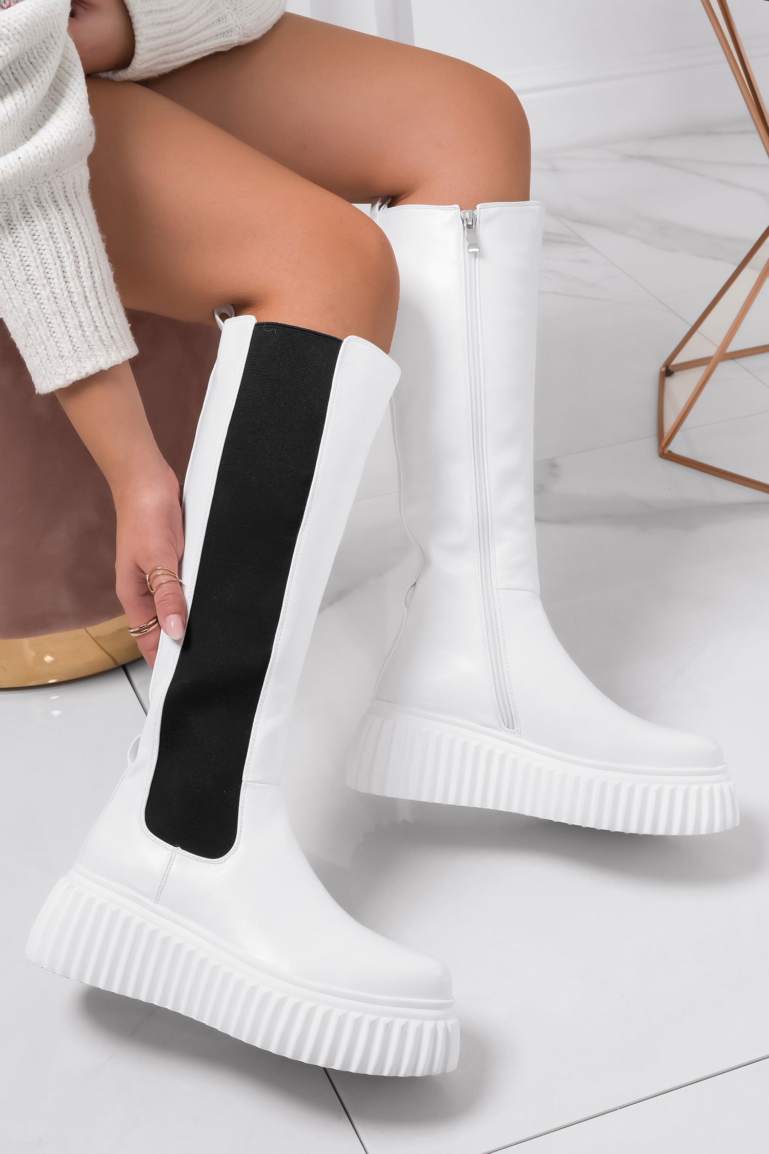 Bottes blanches Alexoo avec élastique et chaîne amovible