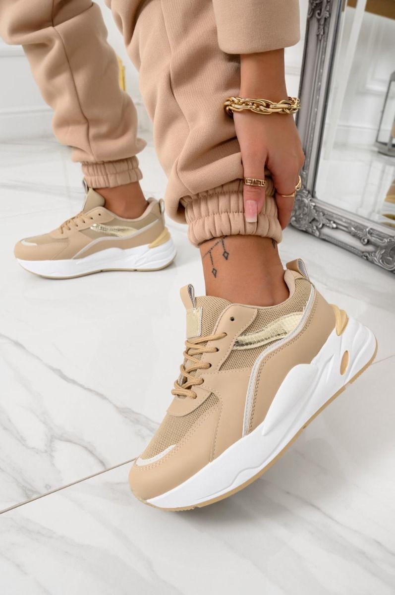 Beige sneakers with gold laminated inserts and laces
