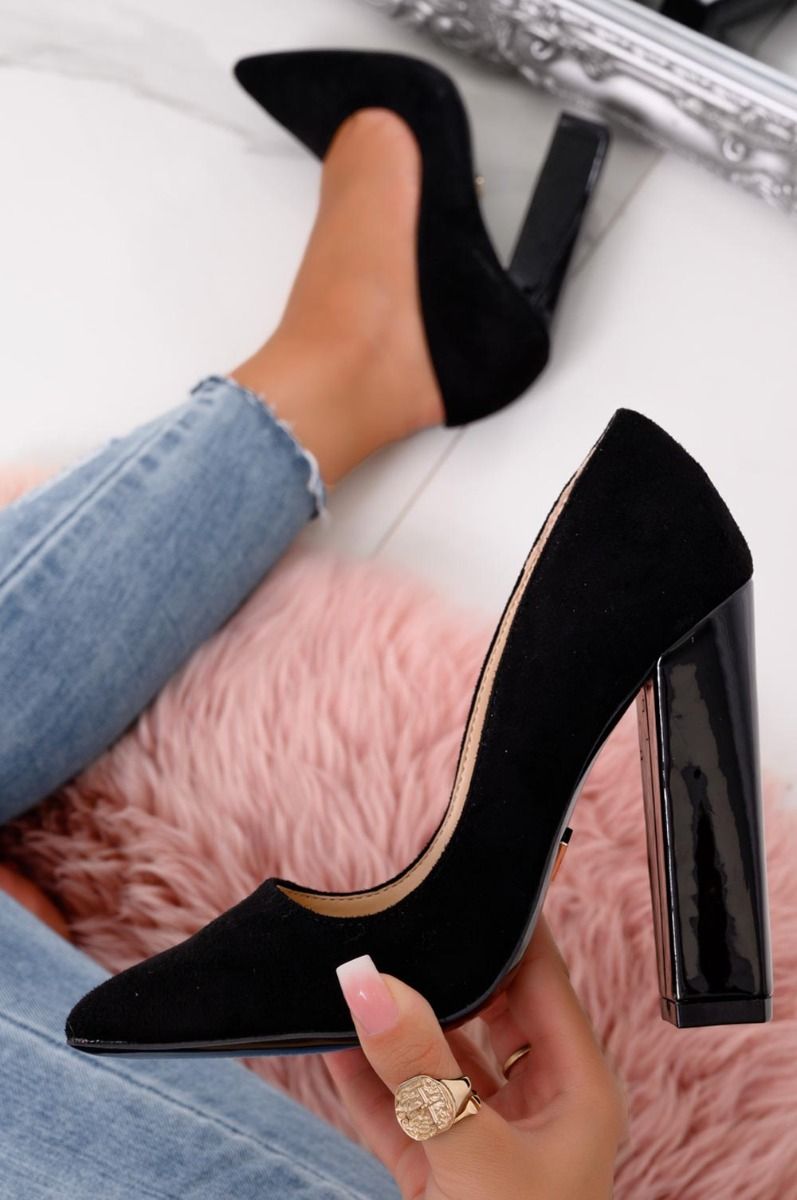 Black suede pumps with comfortable patent heel