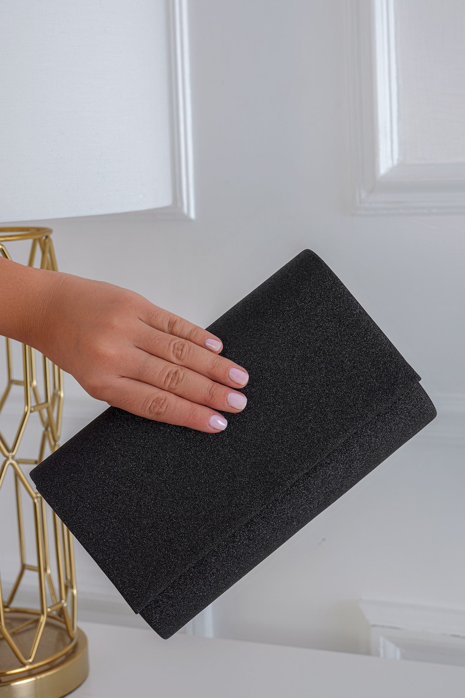 Pochette noire B213 avec paillettes