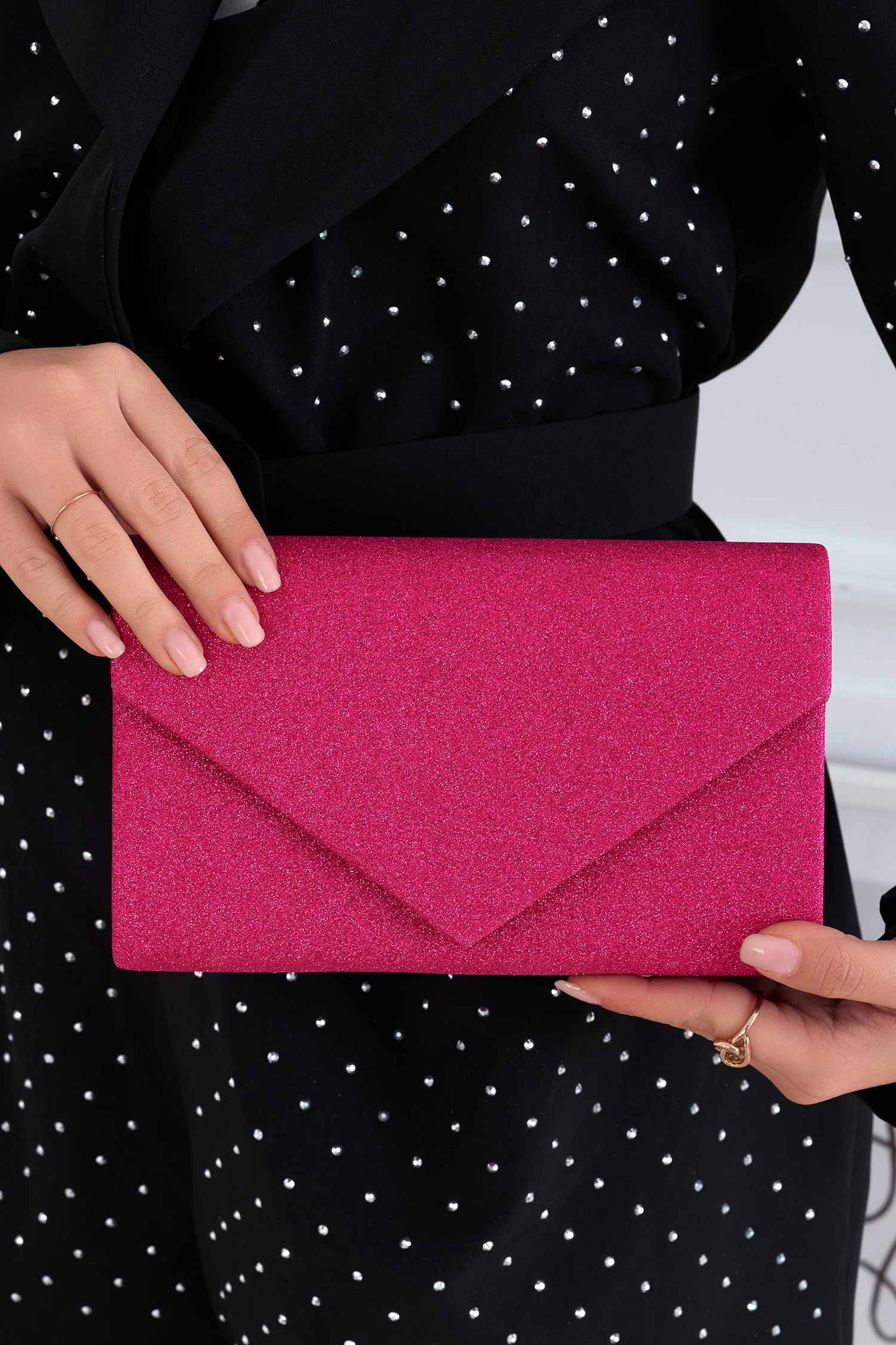 B204 fuchsia clutch bag with glitter