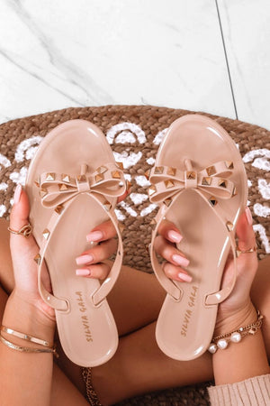 SAINT - Beige rubber beach flip-flops with gold studs